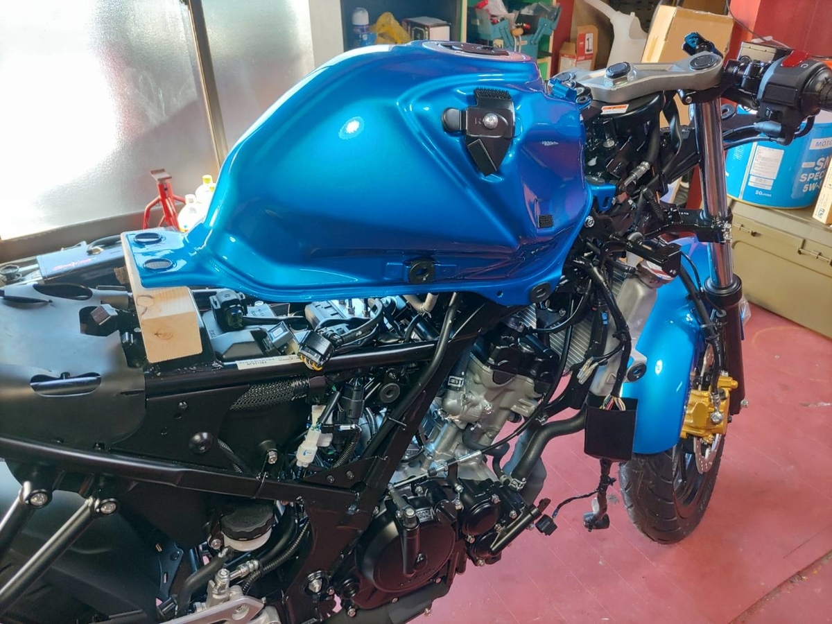 gsx r125 タンク カバー LighTech - ドライカーボン タンクカバー 艶