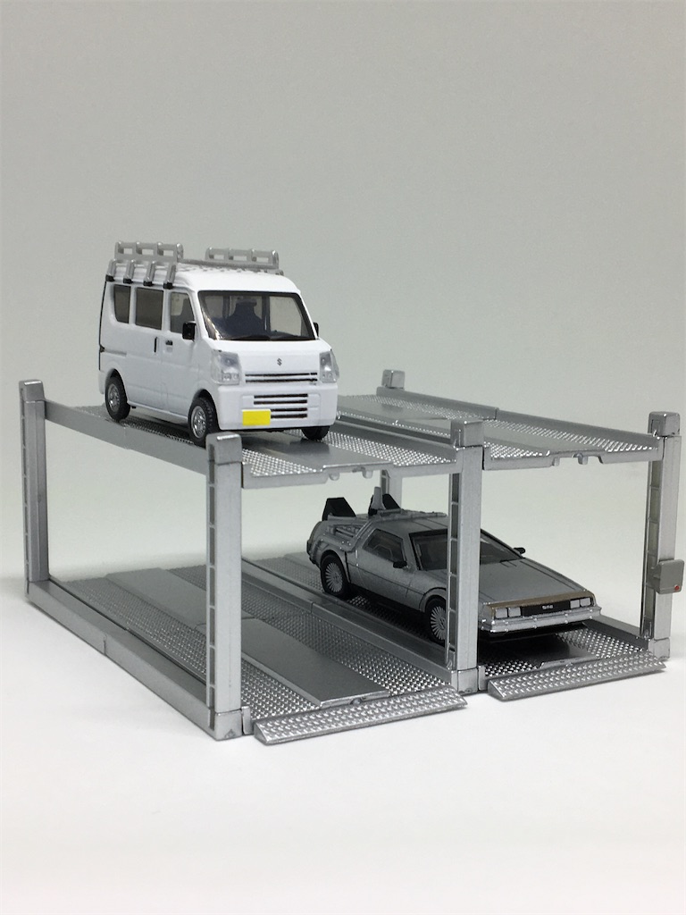 1/64 立体駐車場 自由に組み換え・合計36台駐車可能 1/64 立体