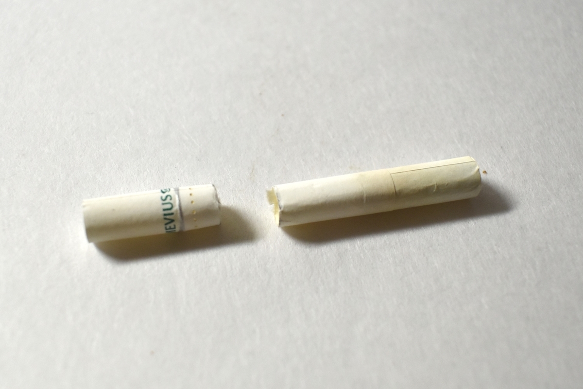プルーム・エスの専用タバコスティックをカット