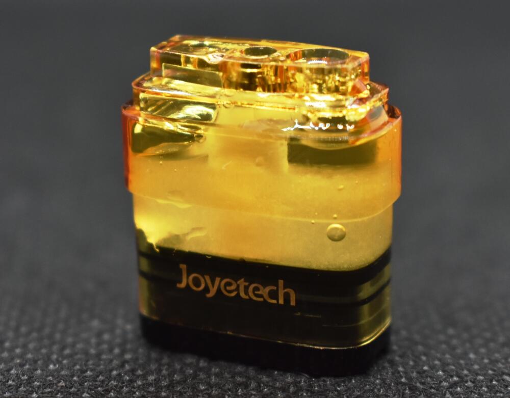 Joyetech WideWick,リキッドチャージしたPOD