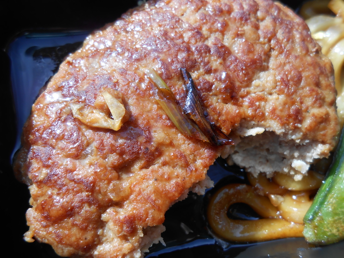 すき焼きハンバーグ御膳 開封後 3