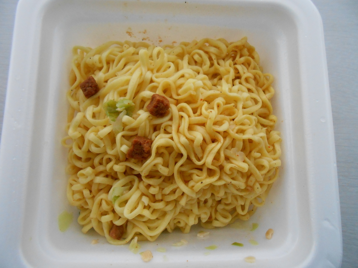 野郎ラーメン監修 ニンニクマシマシ汁なし野郎 具材