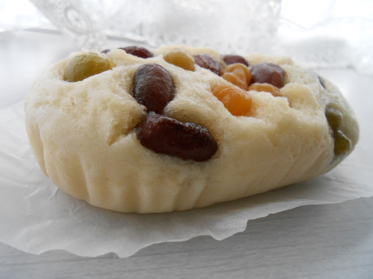 3色豆蒸しパン ミニストップ 開封後 側面