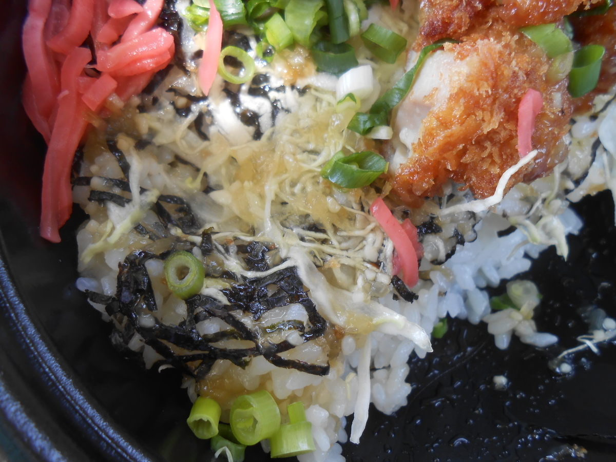 ねぎ塩チキンかつ丼 ほっともっと 開封後 2