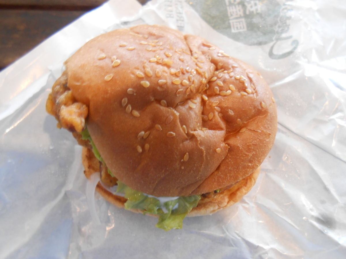 クリスピーチキンバーガー フレッシュネスバーガー 開封後