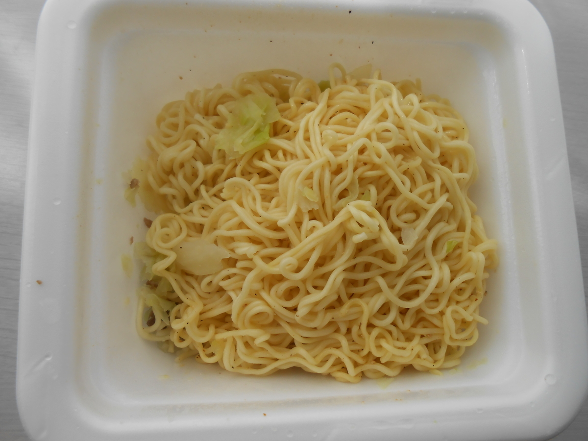 サッポロ一番 塩カルビ味焼そば 調理後