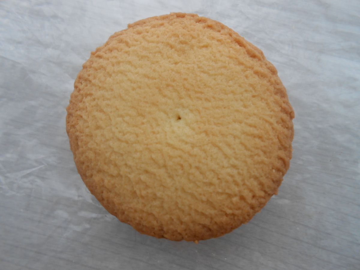 阪神製菓（泰平庵） クッキーサンド（十勝粒あん） 開封後