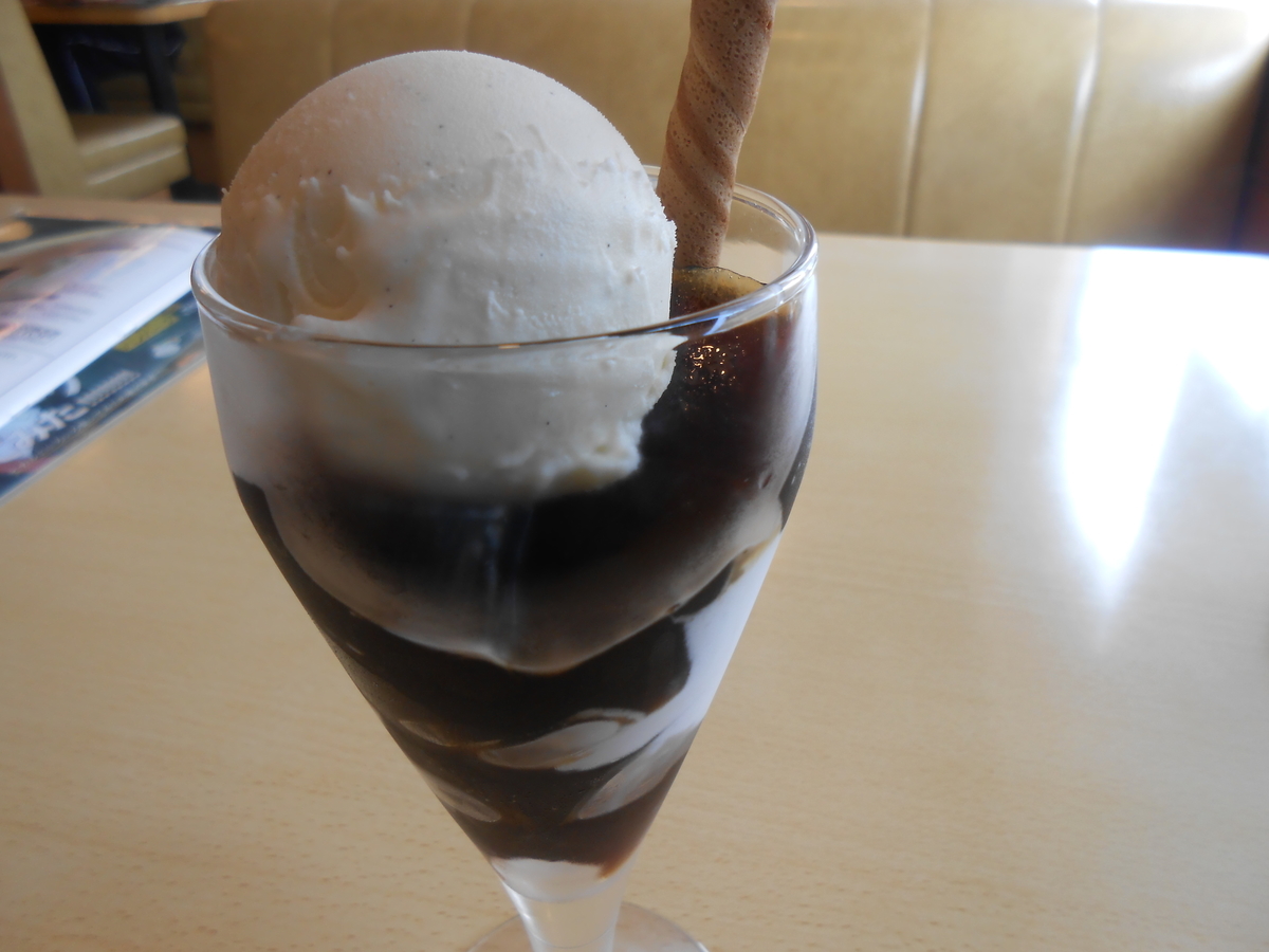 ジョイフル ホイップinバニラカフェゼリー トッピング
