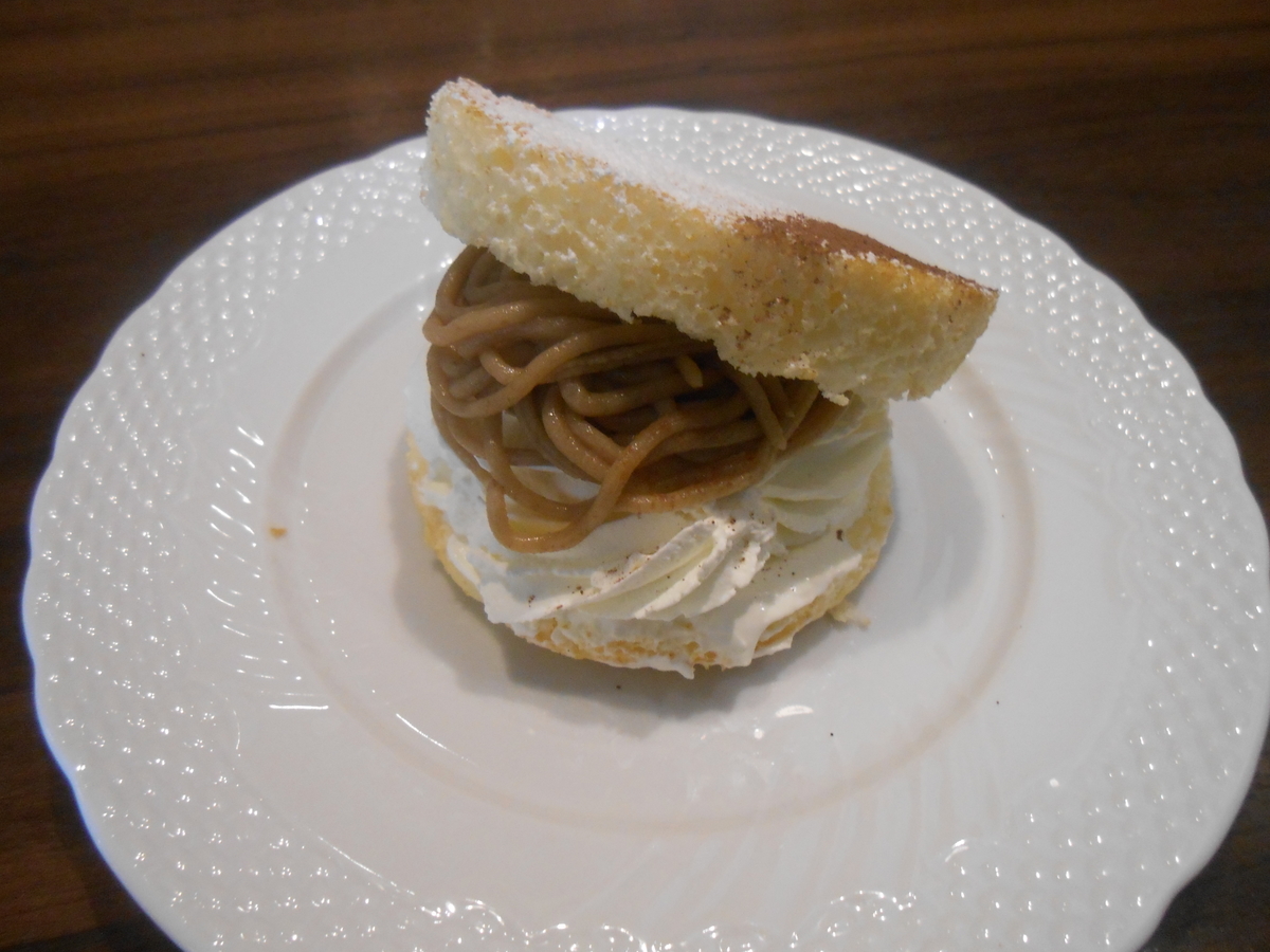 星乃珈琲店 モンブランたっぷリッチパンケーキ