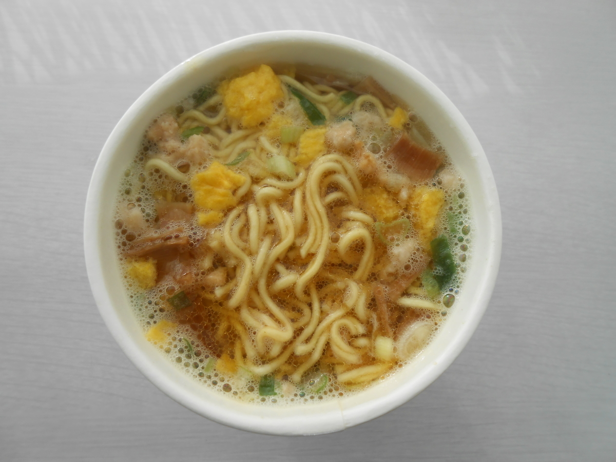 愛知県特産名古屋コーチンだし使用 醤油ラーメン 開封後
