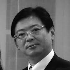 ハズキルーペ大キライ と若い子が叫ぶcmを自分で作ってる社長さん ノーネクタイのmy Way