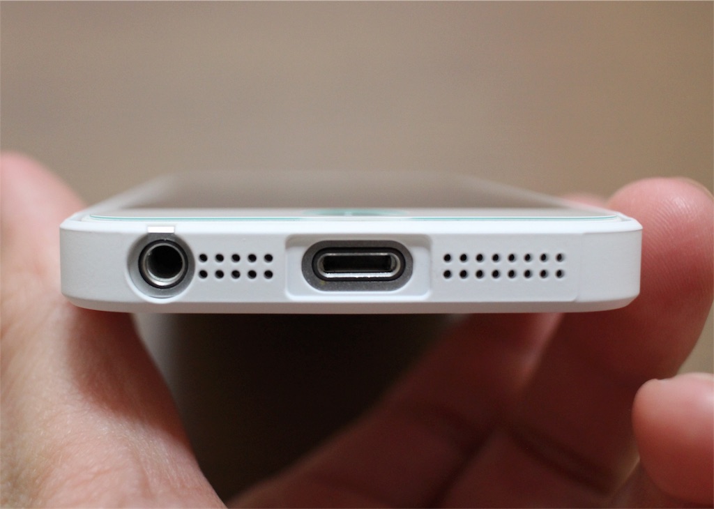 とにかく薄い Iphone Se用ケース エアージャケット レビュー ぐらっと記