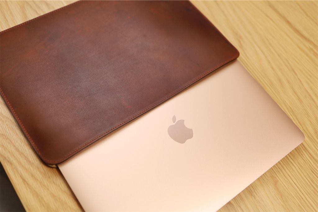 Macbook用レザースリーブ Drip「Leather MacBook Case」が質感最強で Macbook用レザースリーブ Drip「Leather MacBook Case」が質感最強で