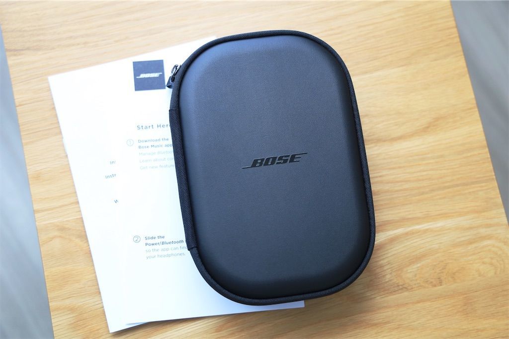 BOSE QC45 レビュー｜軽くて側圧弱め。つけっぱなしでも疲れません