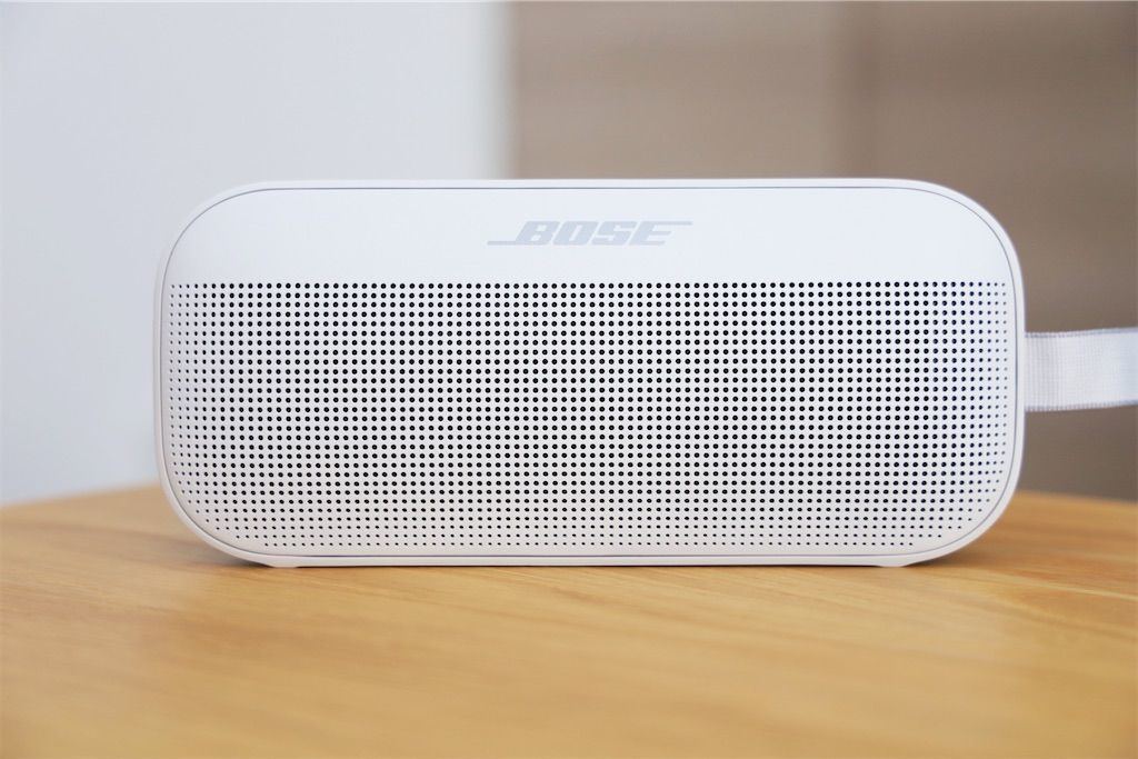 BOSE SoundLink Flex レビュー｜良デザインの万能Bluetoothスピーカー