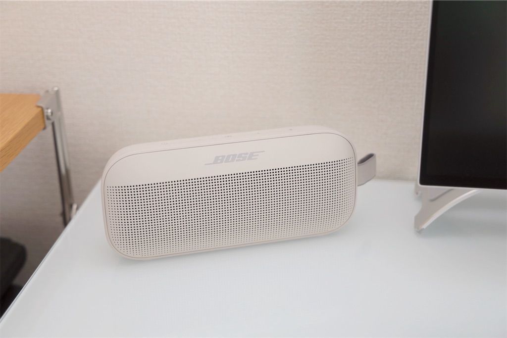 BOSE SoundLink Flex レビュー｜良デザインの万能Bluetoothスピーカー