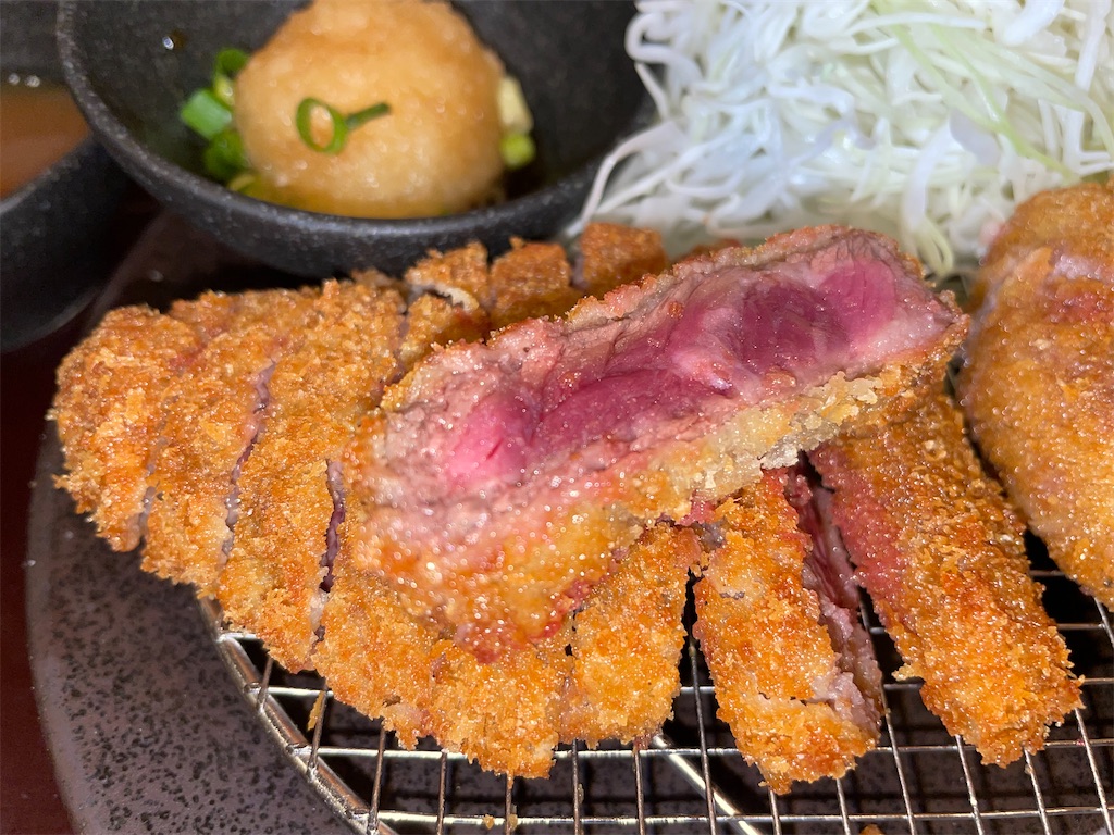 牛カツ専門店 京都勝牛 の 牛ロースカツ 牛ヒレカツ京玉膳 みぞれポン酢添え ぐるなbb