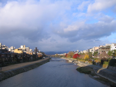 鴨川べり