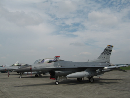 F-16