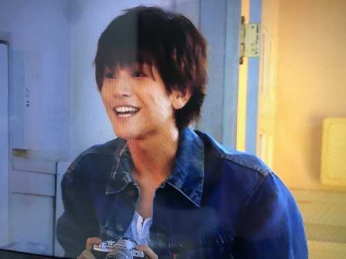 副支配人役の岩田剛典さん