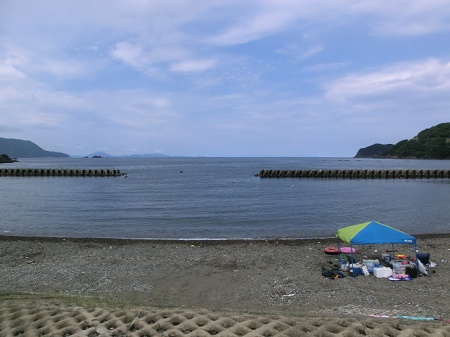 福井県の海水浴場穴場4選 岬の近くは情緒が素敵すぎた Yellow Card 福井県の海水浴場穴場4選 岬の近くは情緒が素敵すぎた Yellow Card