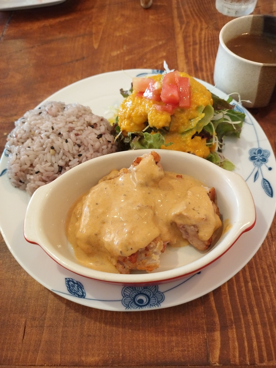 マツコ＆有吉のかりそめ天国にも登場！「食珈茶菓酒（しょくこう