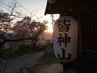 f:id:gyuuhomura:20200427004414j:plain f:id:gyuuhomura:20200427004414j:plain
