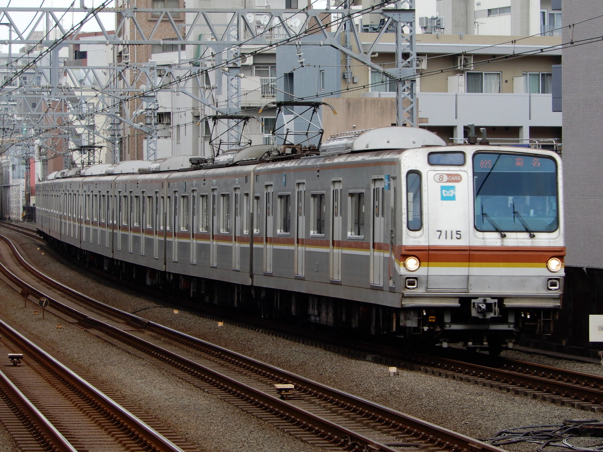 東京メトロ7000系15編成