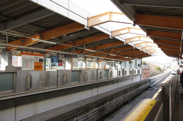 多摩センター駅のホーム