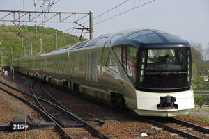 E001系 トランスイート四季島回送