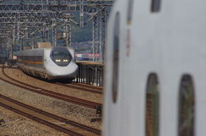700系7000番台(E9編成)
