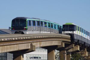 10021編成と1043編成の並び