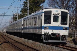 8000系(8165編成)