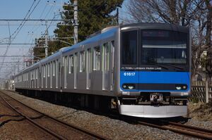 60000系(61617編成)