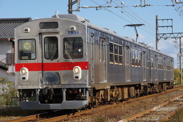 養老鉄道7700系のウソ電(太赤帯)