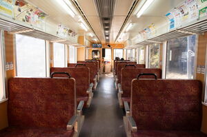 わたらせ渓谷鐵道WKT-522の車内全景