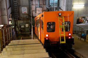 青函トンネル記念館駅を発車していくセイカン1形