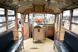 七戸方のキハ101の車内