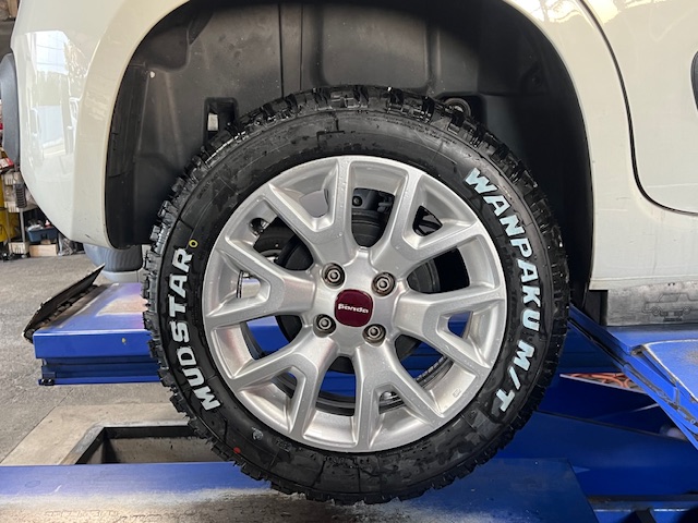 FIAT パンダ3のタイヤ交換【純正ホイールを活かしてホワイト