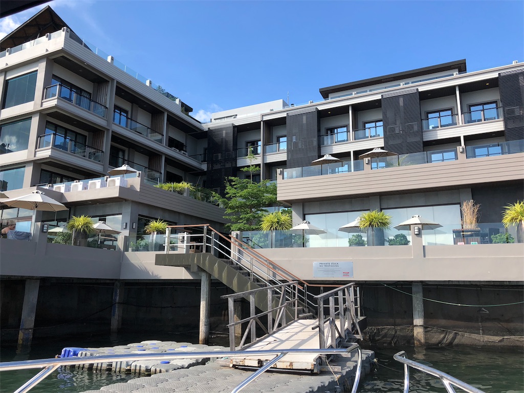 Two Seasons Coron Bayside Hotel(トゥーシーズンズ コロン ベイサイド ホテル)