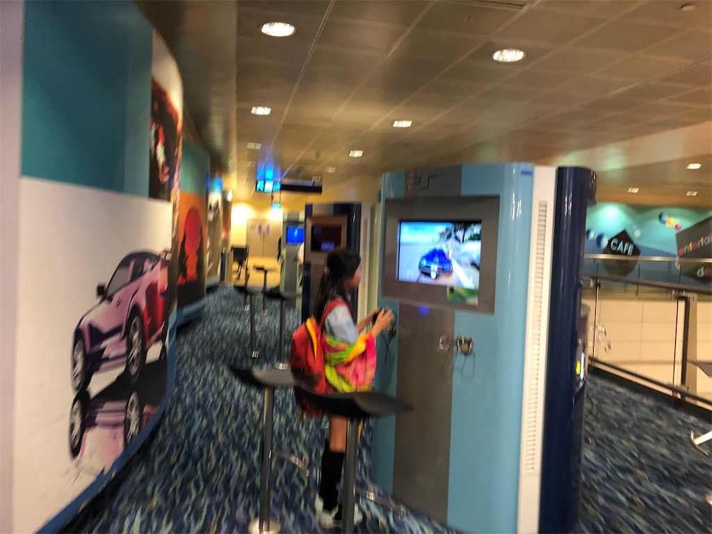 シンガポール チャンギ空港 トランジット シャワー 仮眠 どこ? トランジットプログラム シャワー無料 wi-fi