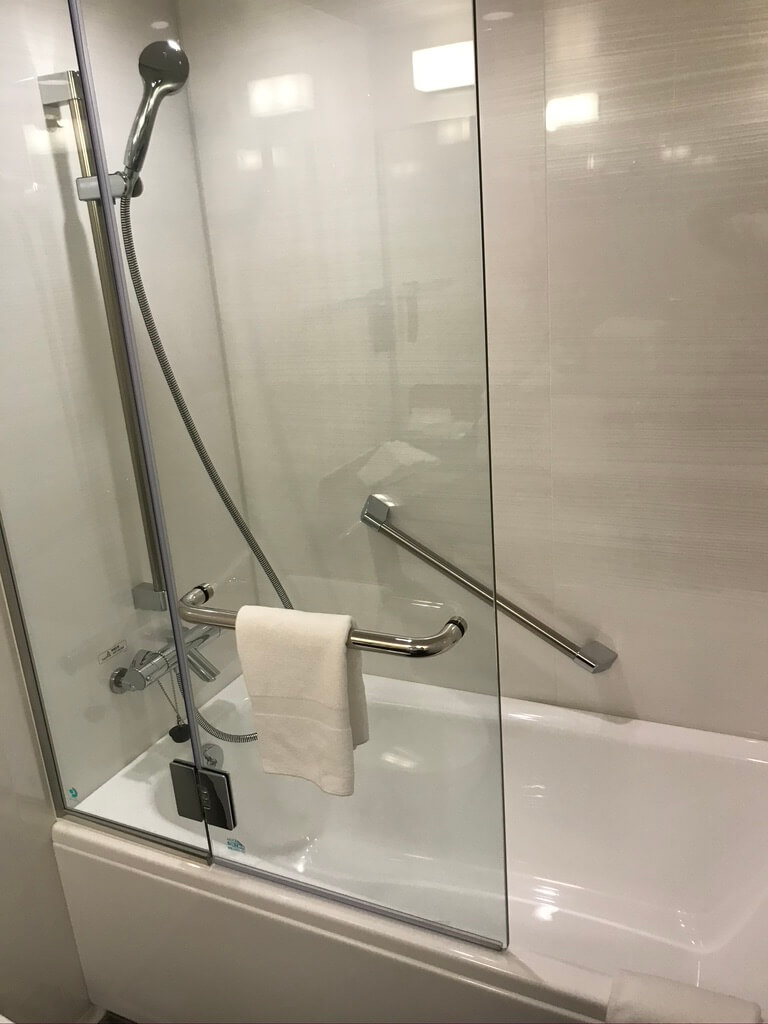 コートヤード・バイ・マリオット新大阪ステーション Courtyard by Marriott ShinOsaka Station エグゼクティブフロアデラックスルーム コロナ COVID-19 ラウンジ 朝食