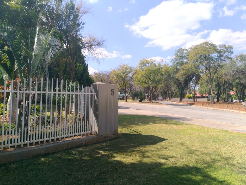 f:id:h283-namibia:20171130052505j:plain f:id:h283-namibia:20171130052505j:plain