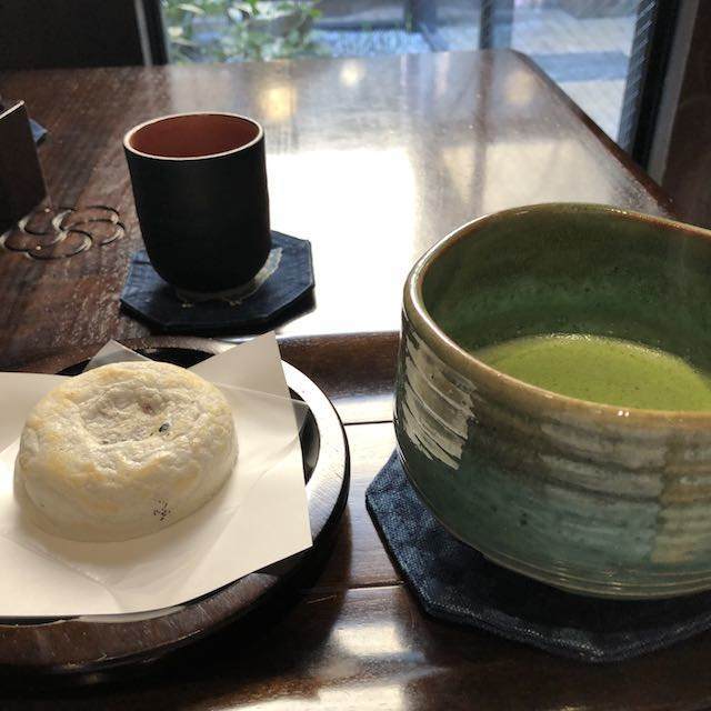 梅ヶ枝餅と抹茶のセット