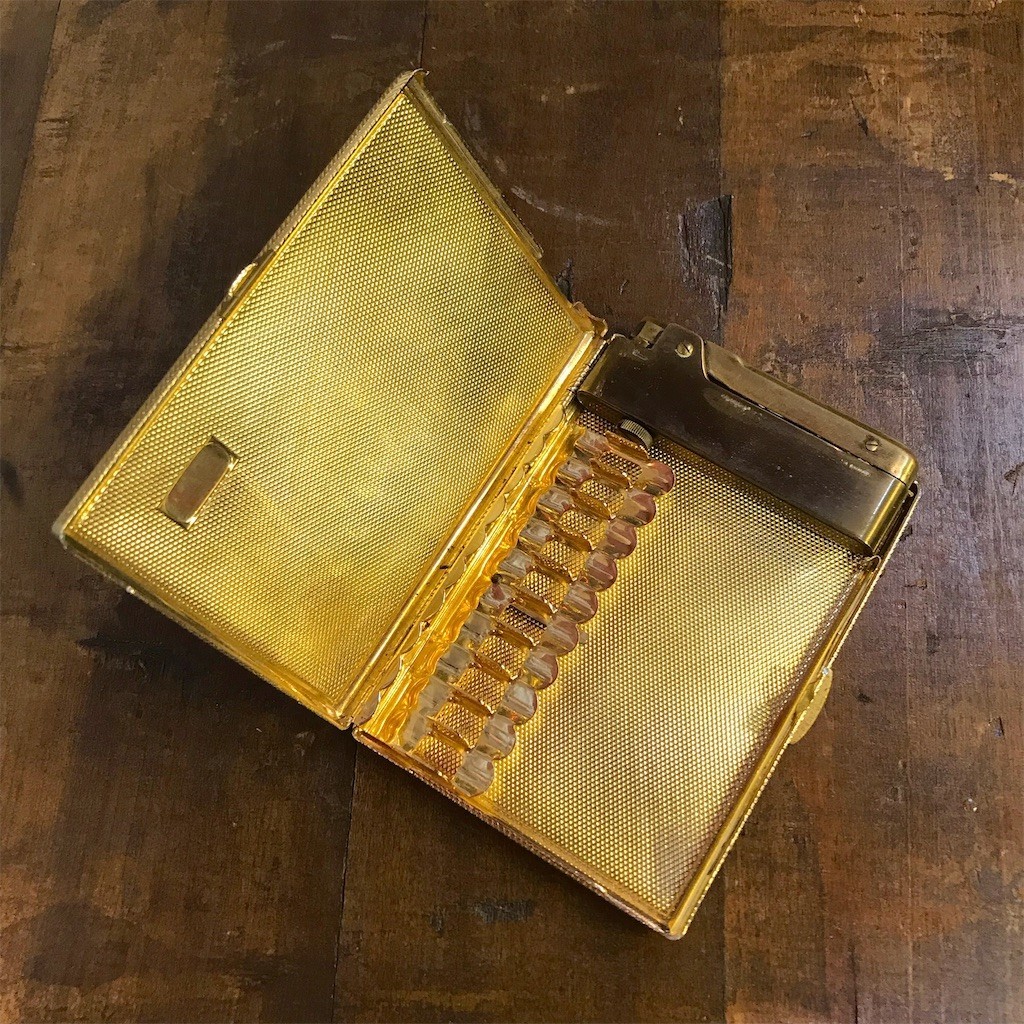 ライター付きシガレットケース！ - haberdasheryの日記