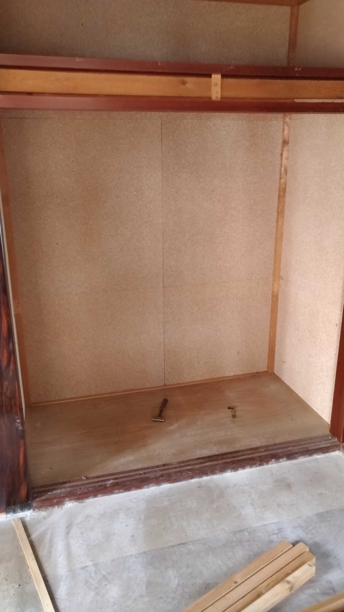 ２号物件押入れのリメイク 無彩色ペンキの効果 Diy大家の覚え書き Toyama