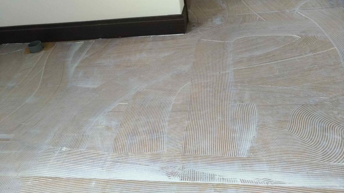 脱衣所のクッションフロア ボンドの量は最低限で Diy大家の覚え書き Toyama 脱衣所のクッションフロア ボンドの量は最低限で Diy大家の覚え書き Toyama