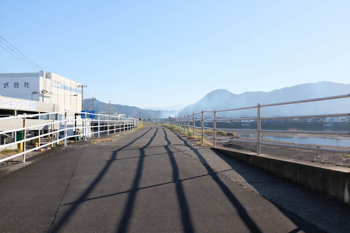 f:id:hachi-log:20191223121523j:plain f:id:hachi-log:20191223121523j:plain