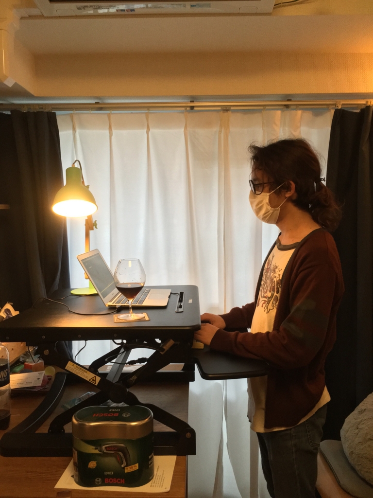 3万円で既存のデスクが可動式スタンディングデスクになるloctekの製品を試してみた タオルケット体操