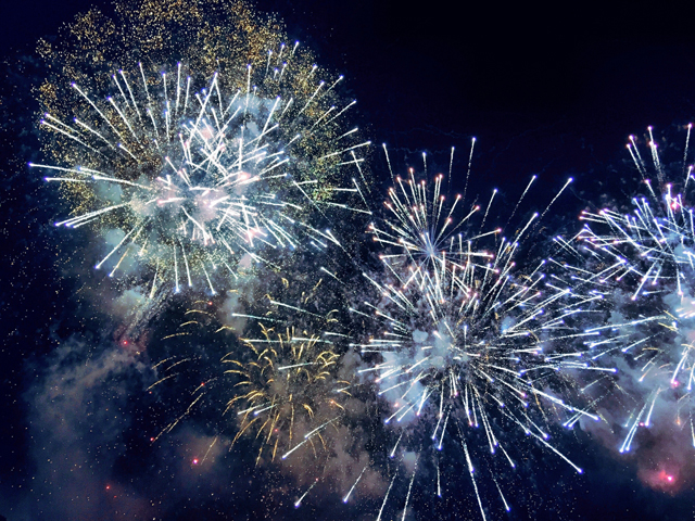 第70回青梅市納涼花火大会へ行ってきました18 08 ハチブンメ 第70回青梅市納涼花火大会へ行ってきました18 08 ハチブンメ